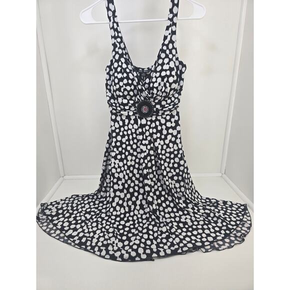 Lot of 2 Women’s Dresses En Focus Studio 10 Black White Lucy & Co L Green Purple - Picture 1 of 4